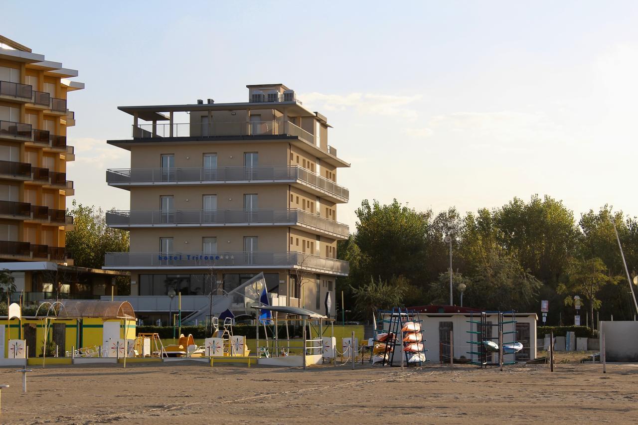 Hotel Tritone Rimini Exterior foto